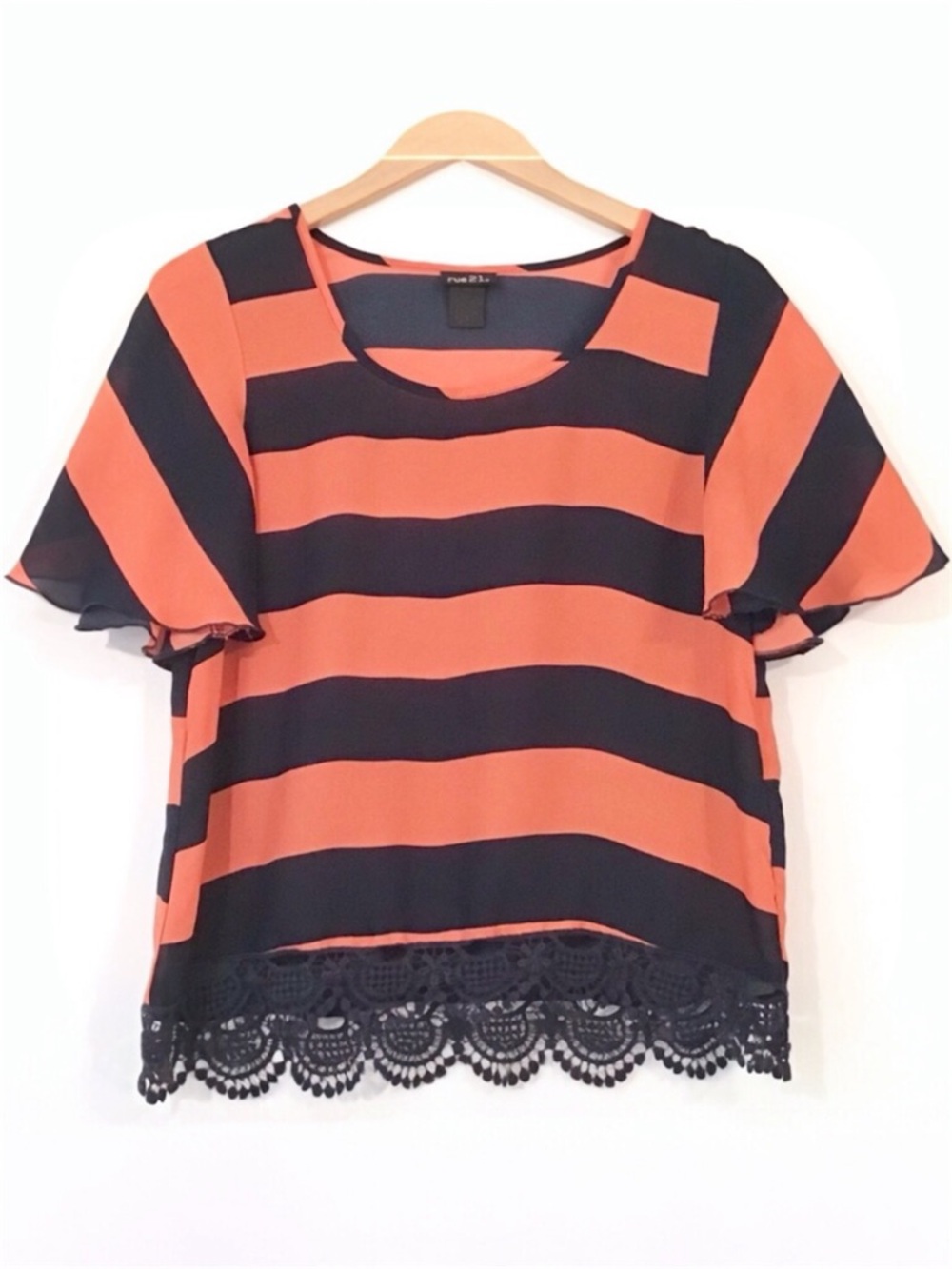 Rue21 Lace Hem Blouse Top Size M Flutter Sleeves Navy Blue & Orange Stripes